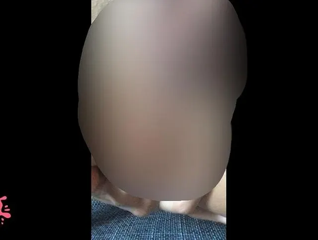 Nasse Fotze um Orgamus gefingert! Private Handyaufnahme....