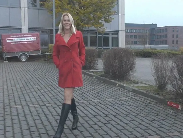 Vorschau aus Auto: Total versaut !! Taxifahrer spritzt mir den Arsch voll !!
